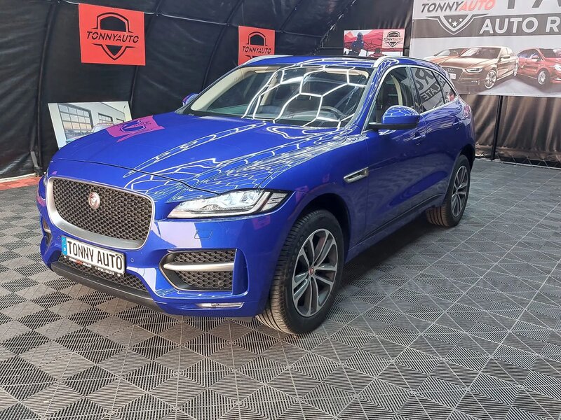 Jaguar F-Pace